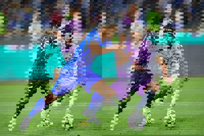 2002434