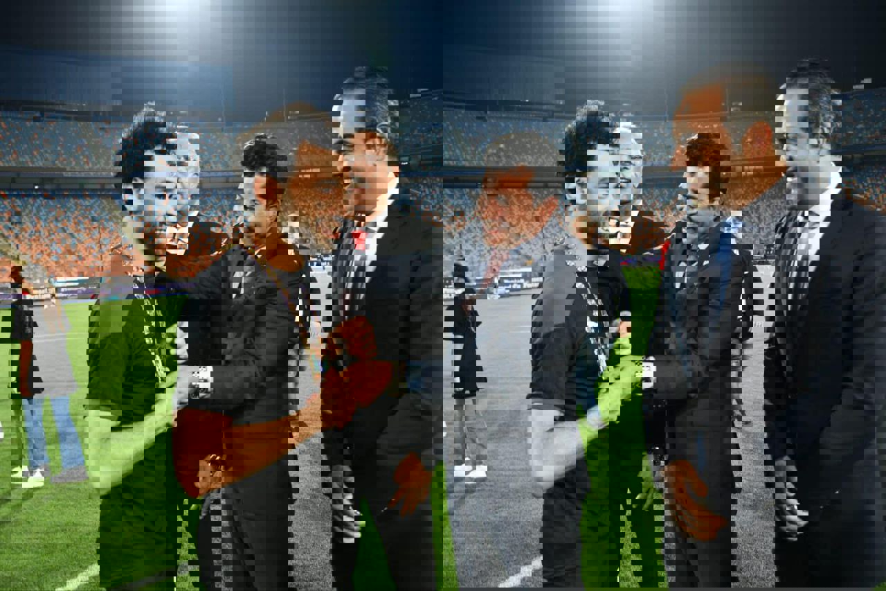2002437