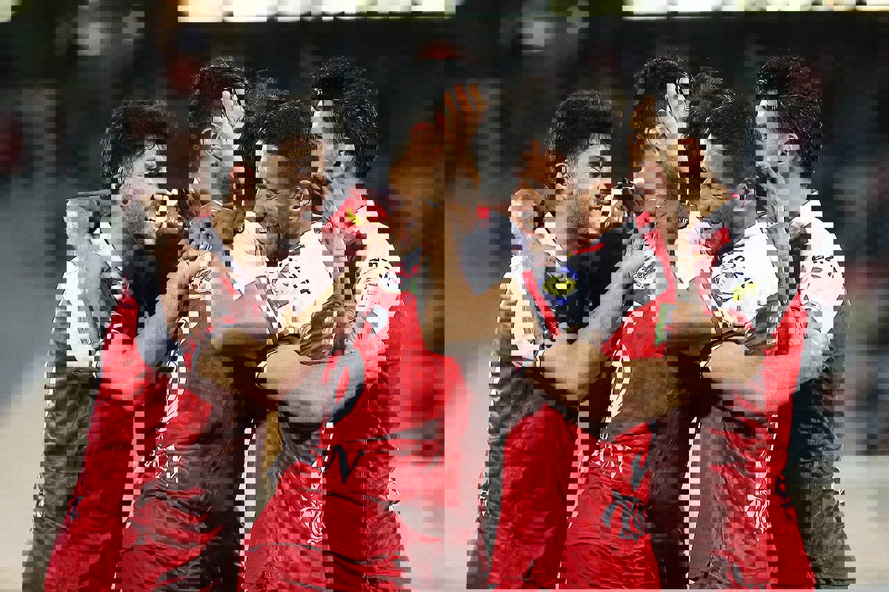 2002579