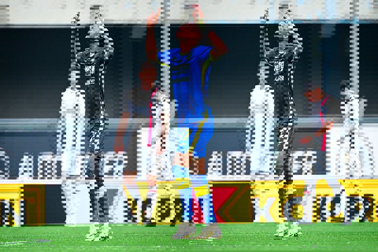 2002538