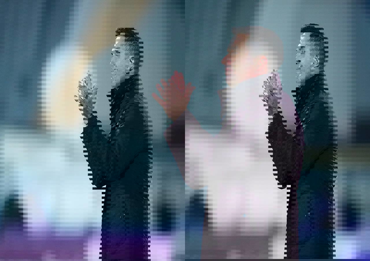2002588