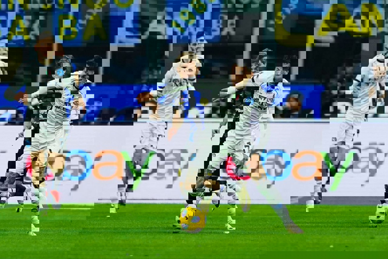 2002711
