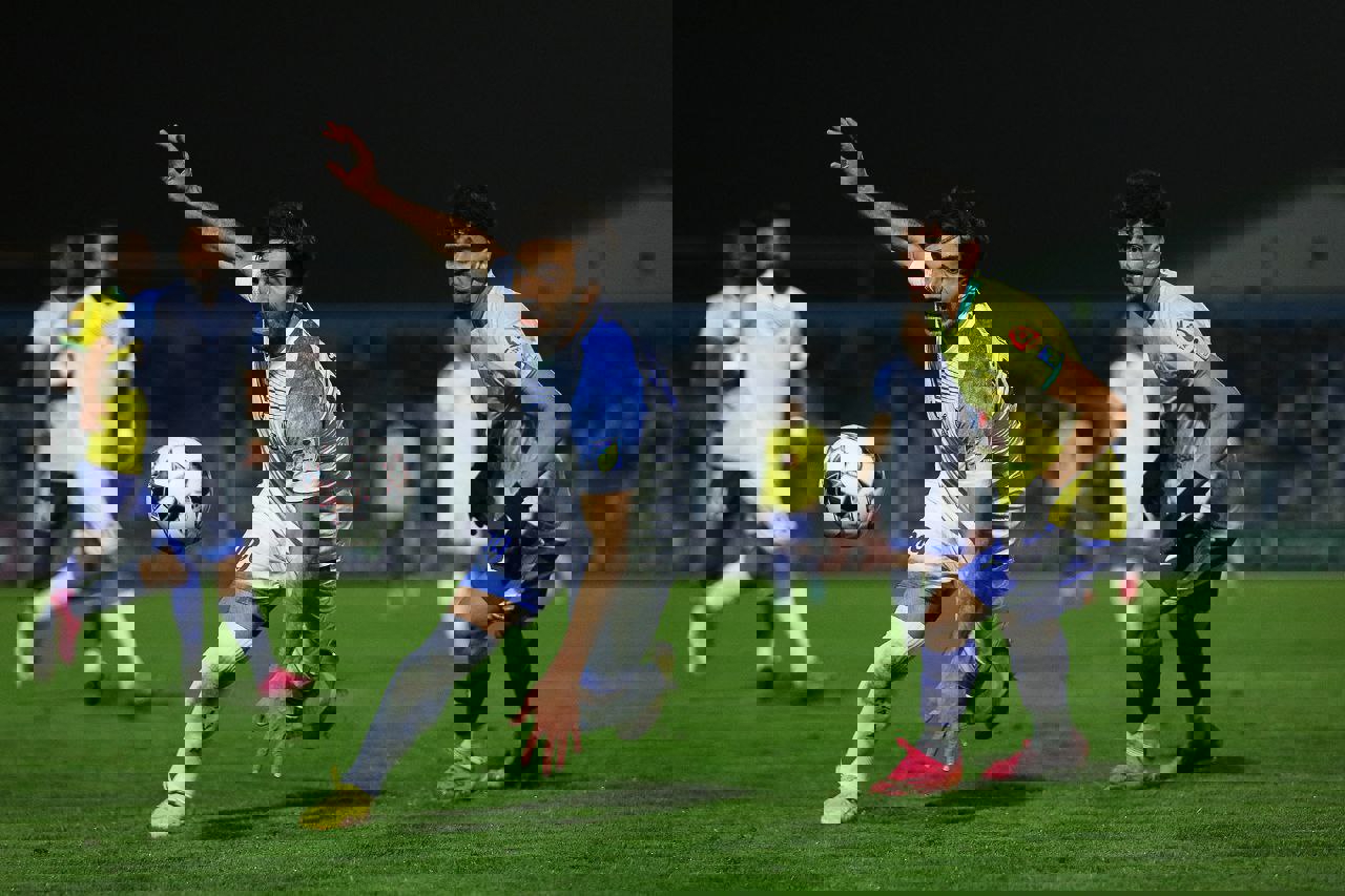 2002804