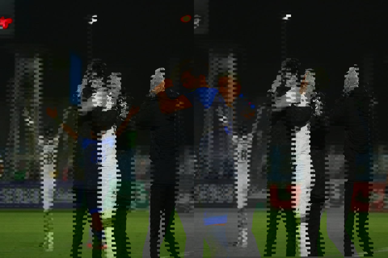 2002861