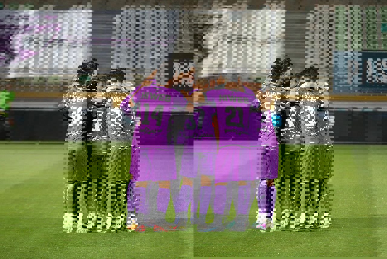 2002932