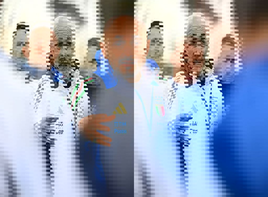 2002978