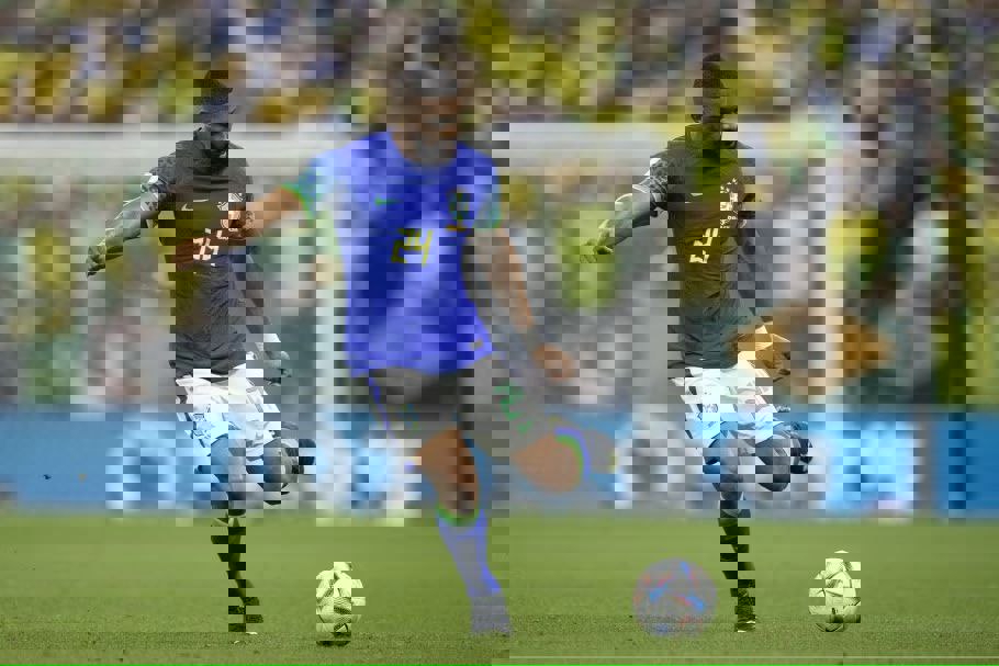 2002921