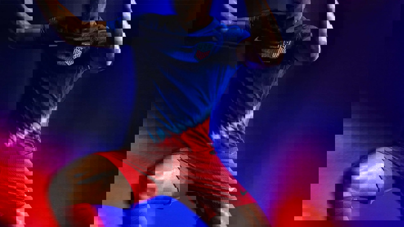 2002892