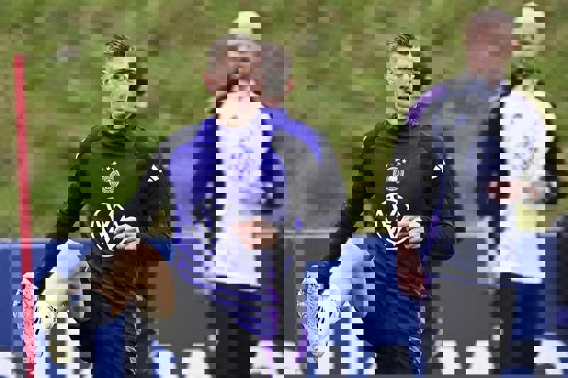 2003393