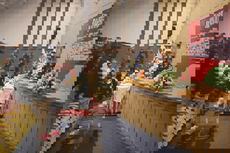 2003359