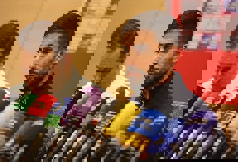 2003357