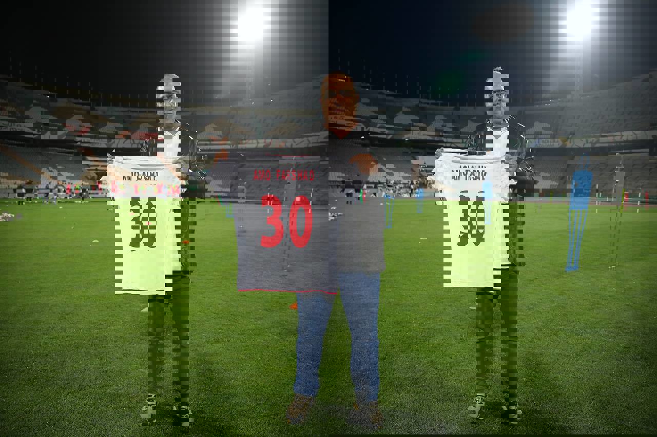 2003382