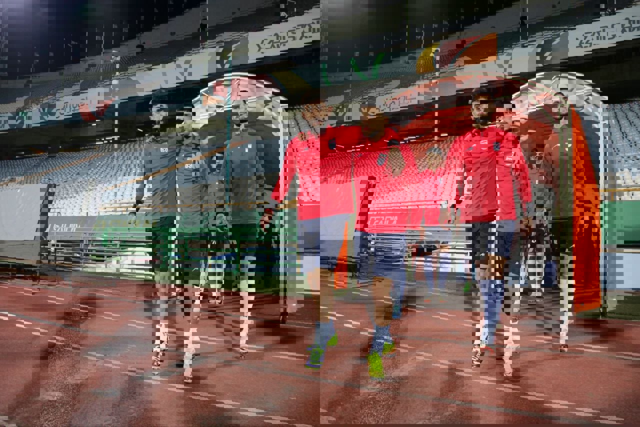 2003453