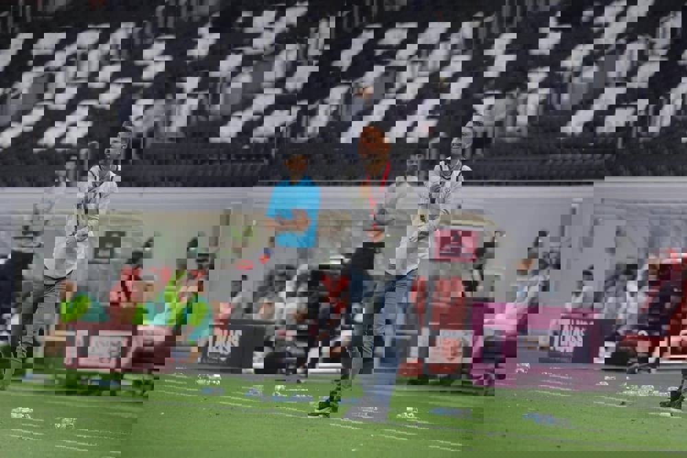 2003437