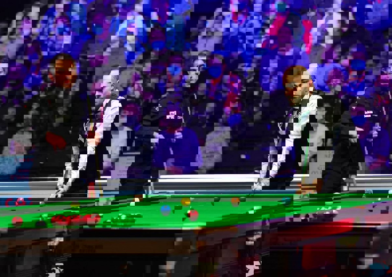 2003472