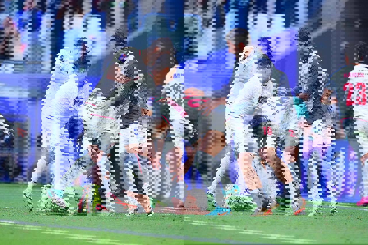 2003464