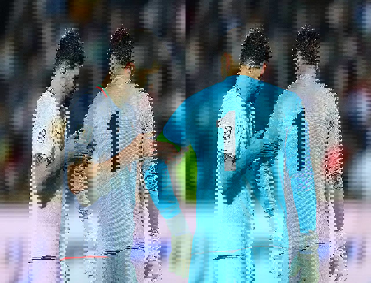 2003569