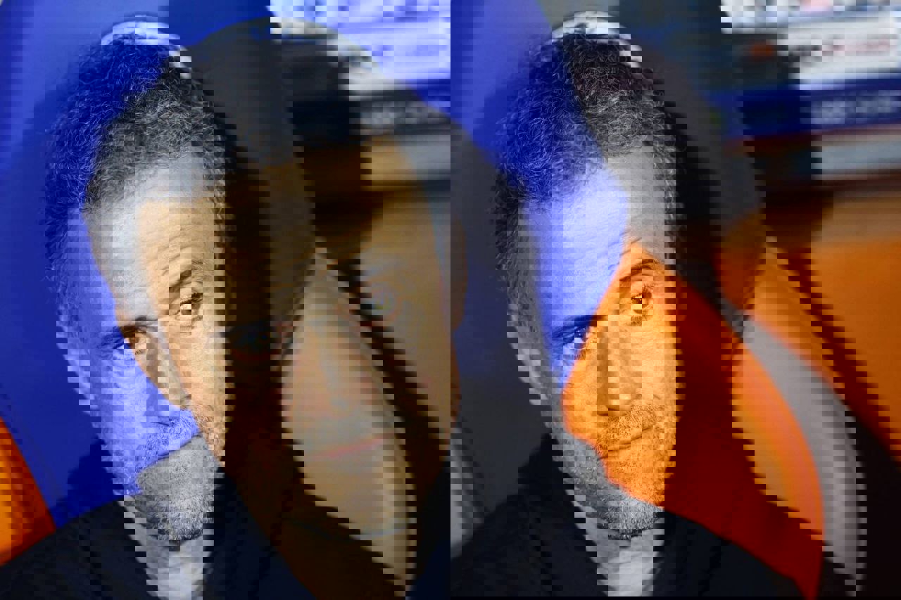 2003697