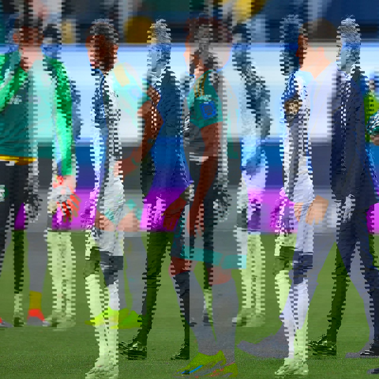 2003703