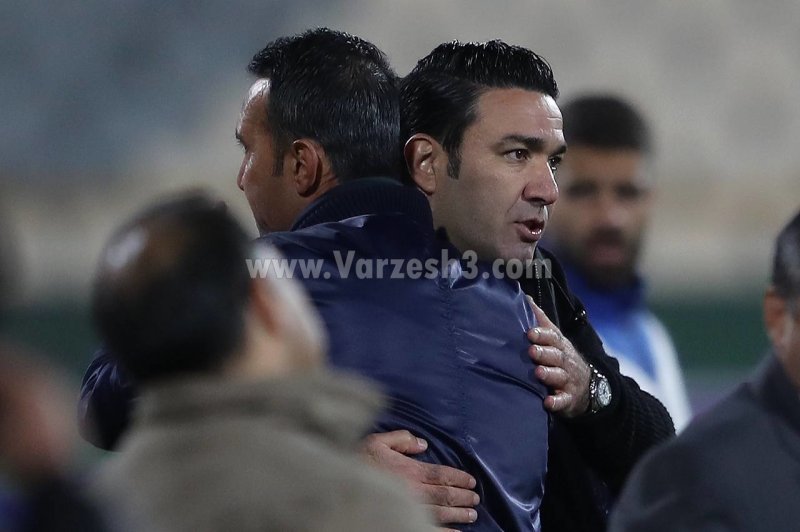 آغاز تنش‌زدایی، سال متفاوت استقلال 402