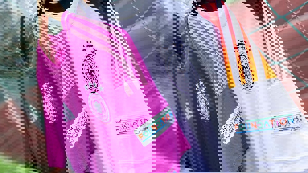 2003850