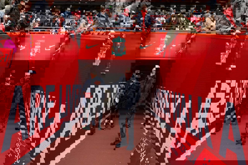2003909