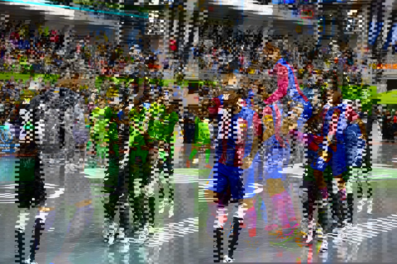 2003933