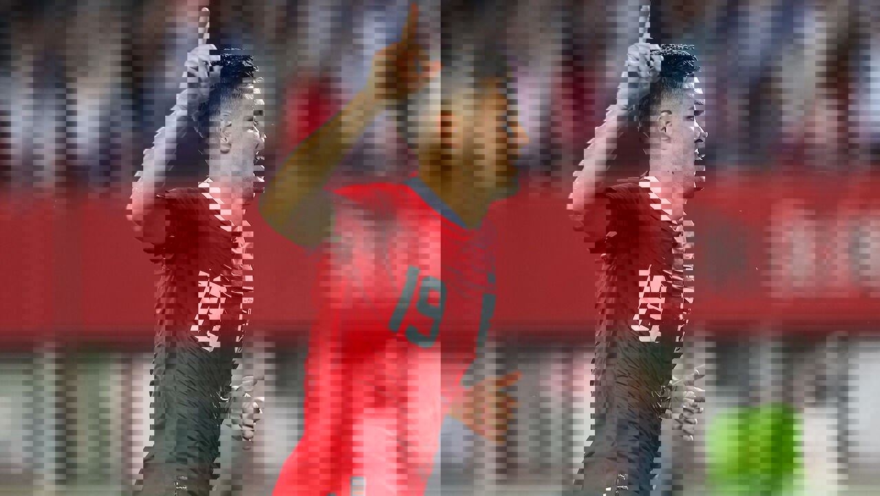 2003956