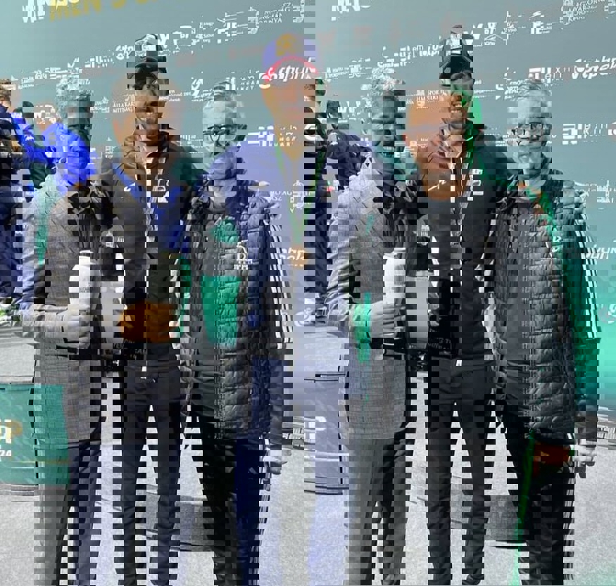2004043