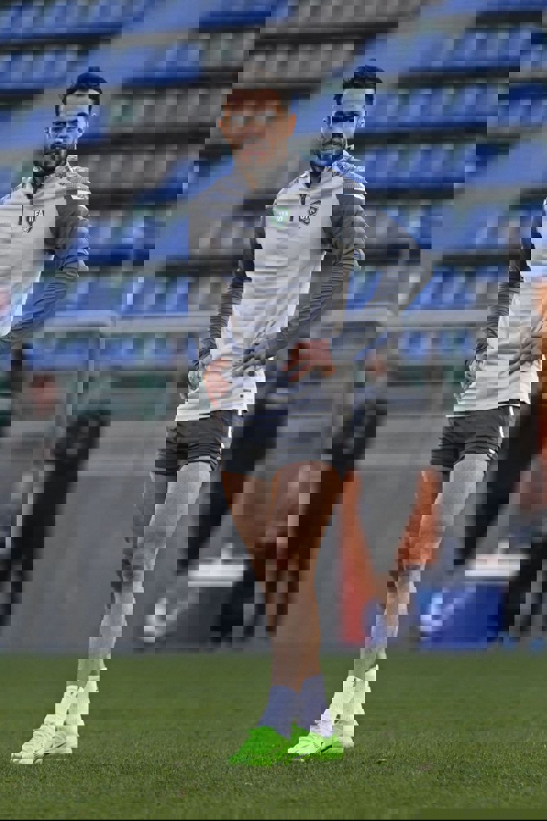 2004097