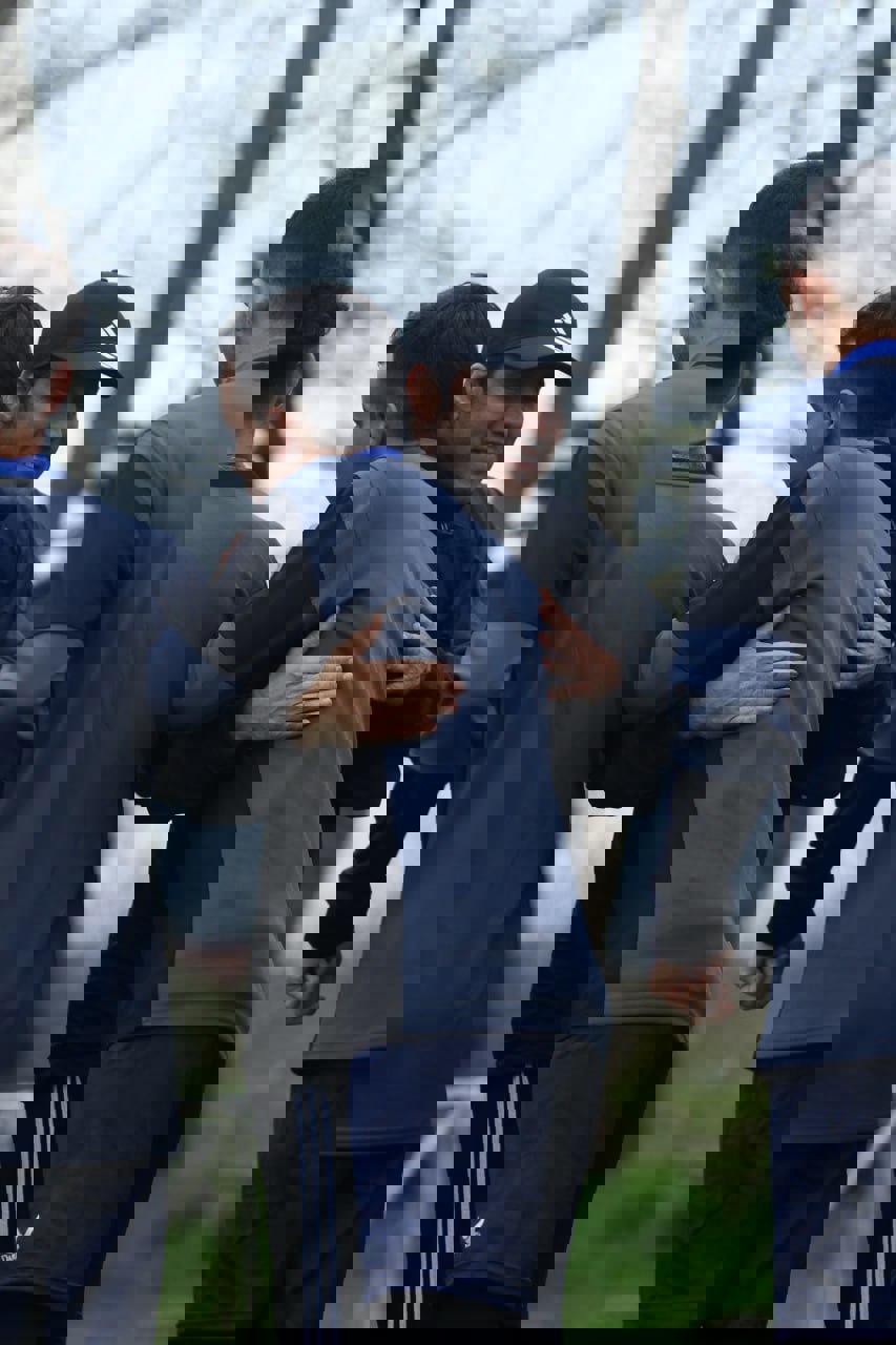 2004324
