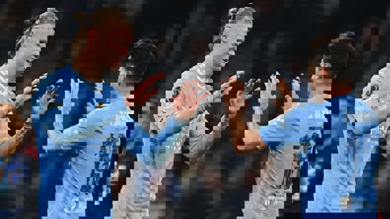 2004573