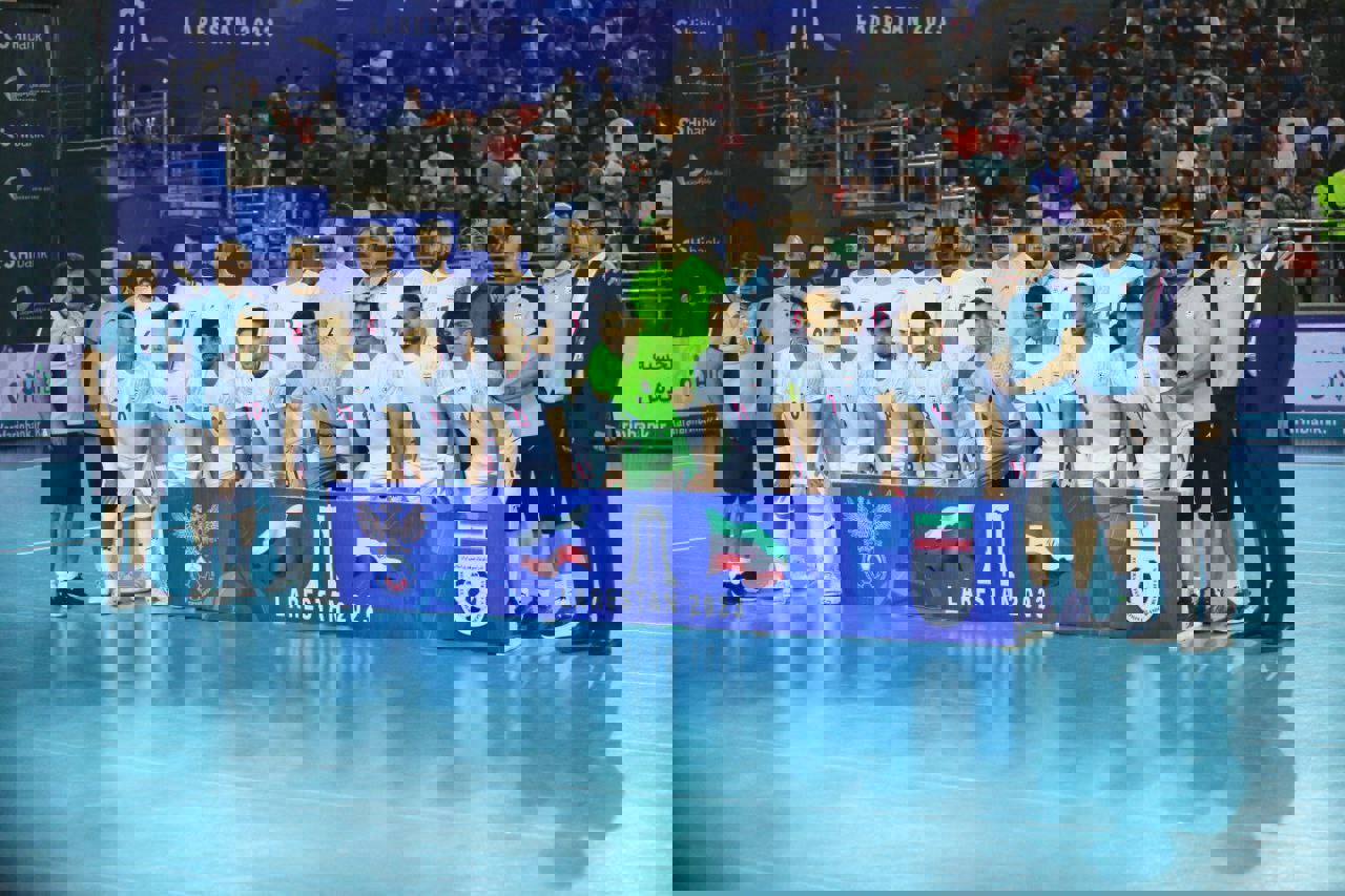 2004378