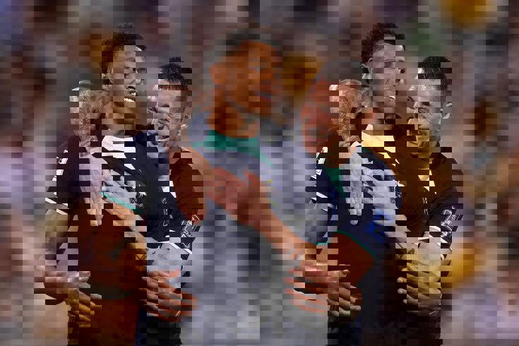 2004445