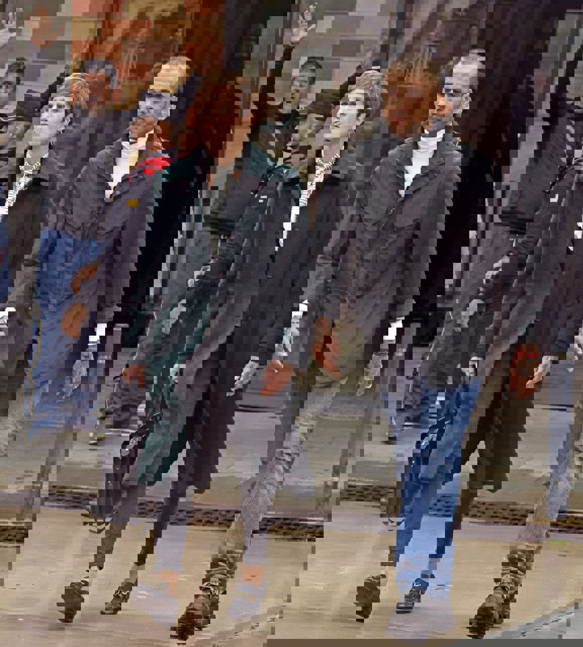 2004465