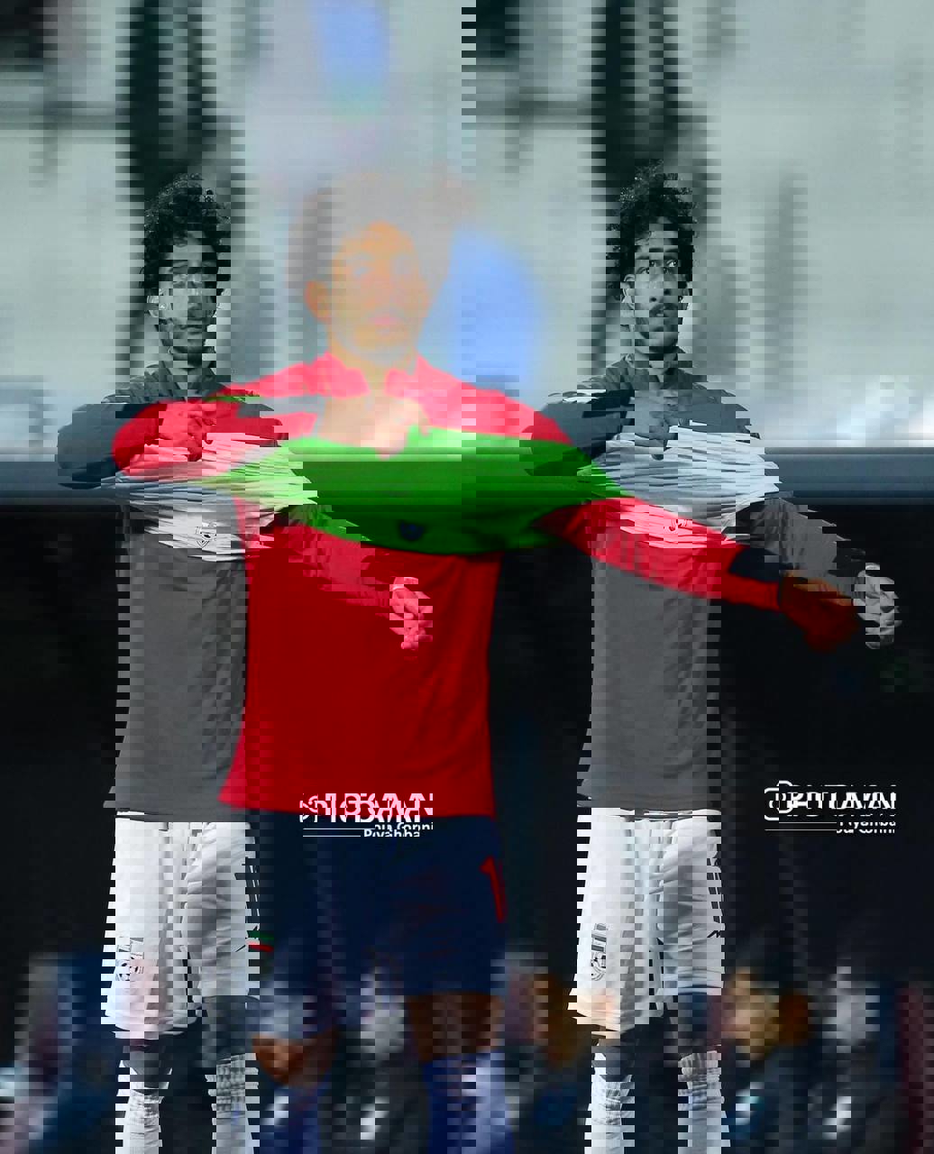 2004458