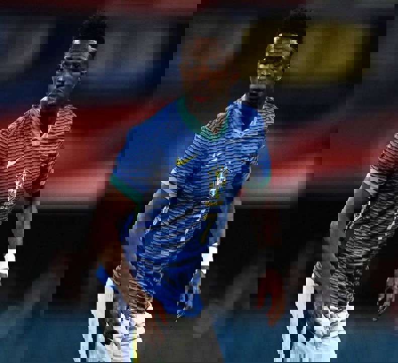 2004470