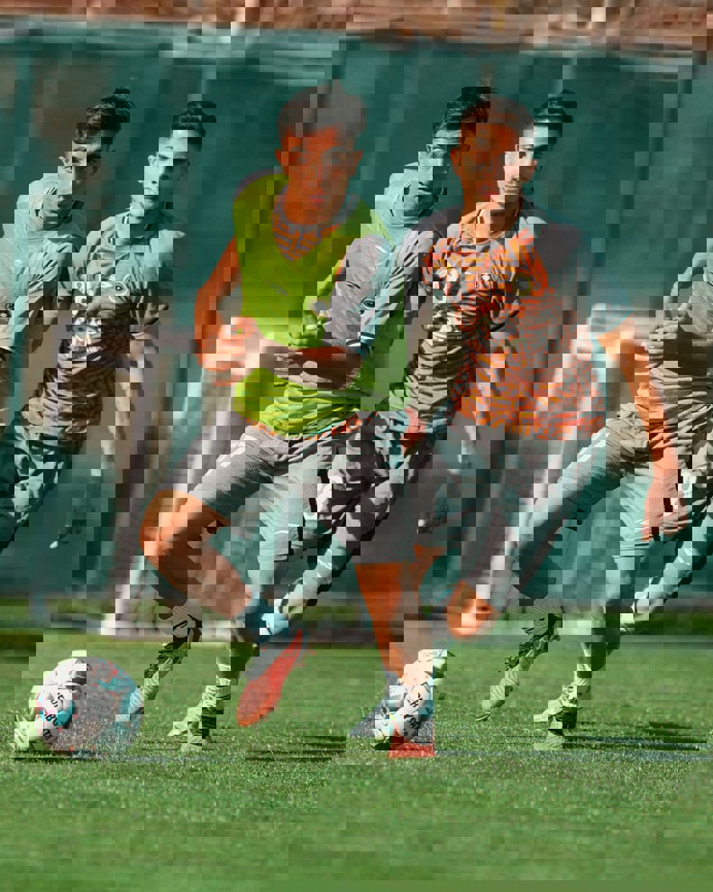 2004905
