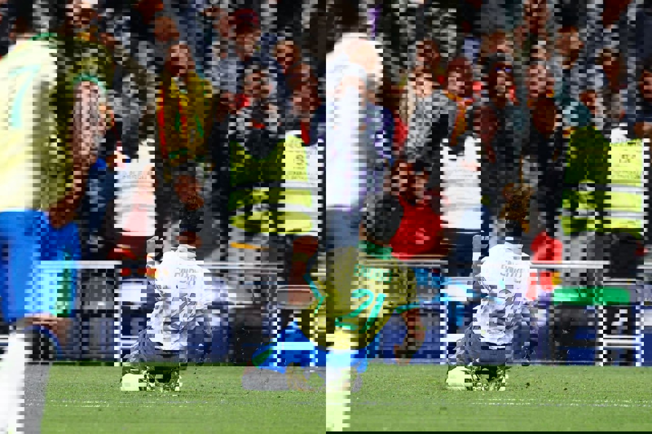2004682