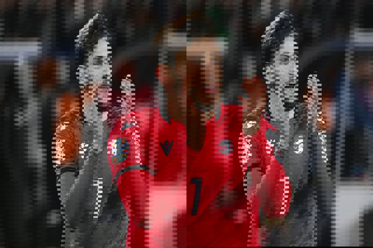 2004604