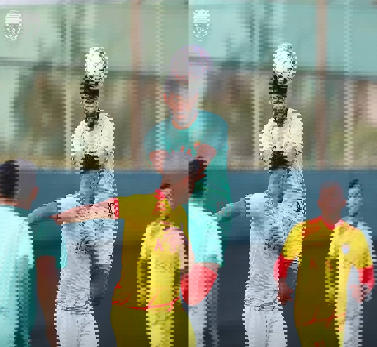 2004868