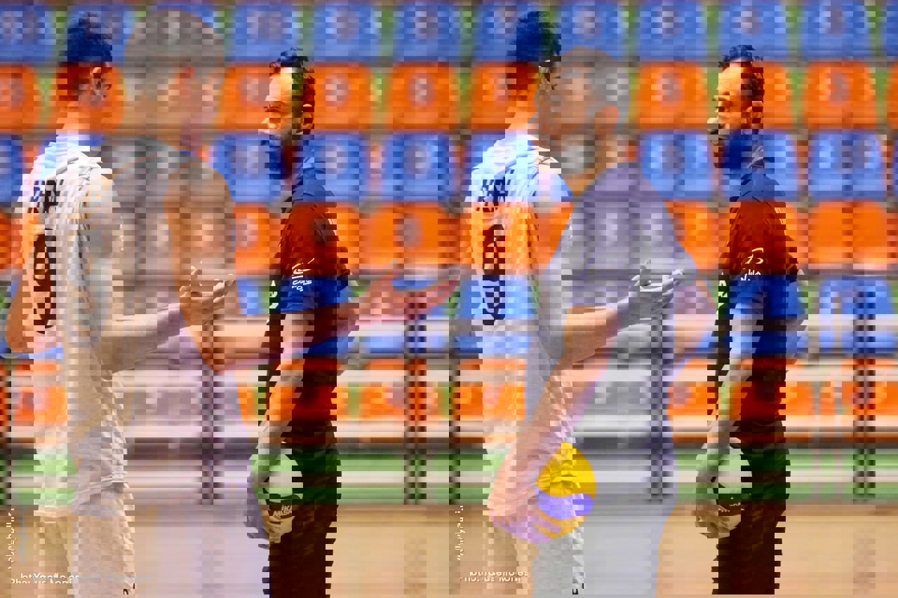 2004836