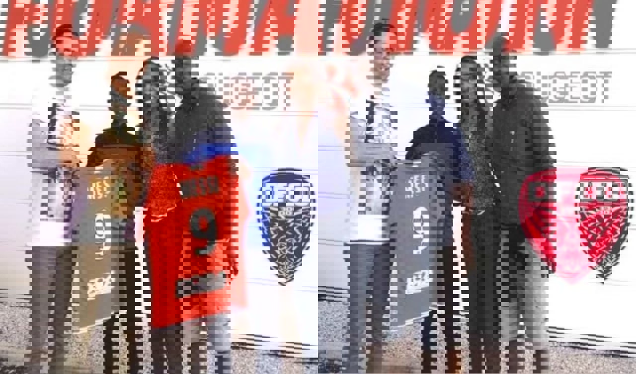 2004978