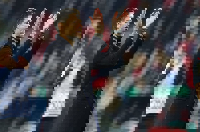 2005240