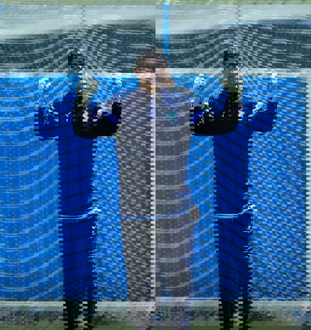 2005261