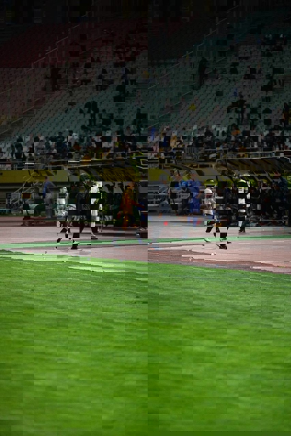 2005303