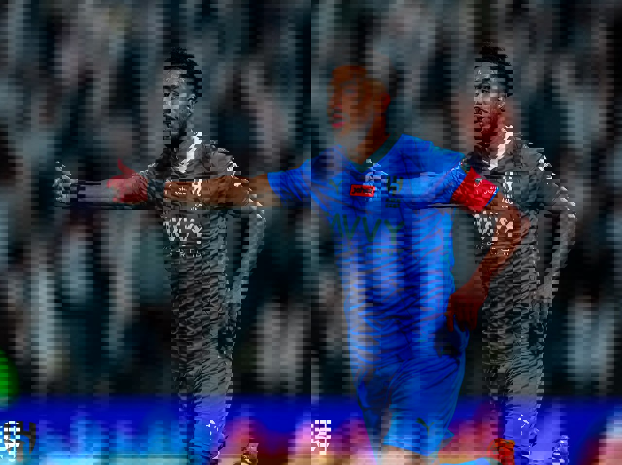 2005695