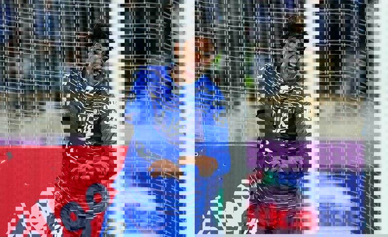 2005660