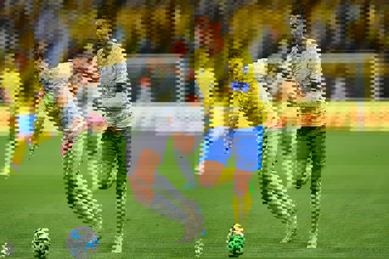 2005668