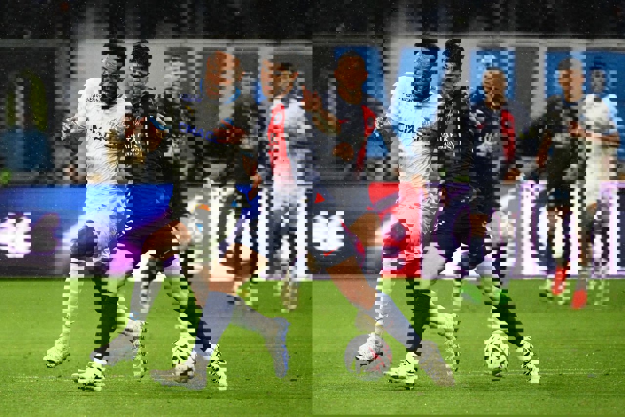 2005935